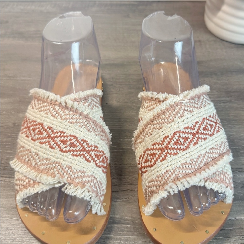 BEEK handmade Women's Slides tapestry boho size 6 EUC - Picture 5 of 13